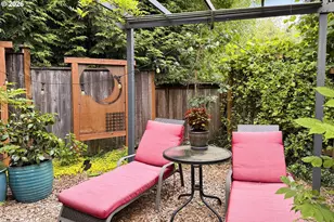 4406 SW Lobelia St, Portland, OR 97219 - Photo 46