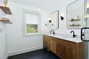 4406 SW Lobelia St, Portland, OR 97219 - Photo 28