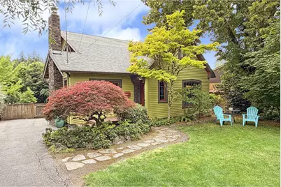 4406 SW Lobelia St, Portland, OR 97219 - Photo 2