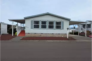 205 W River Ridge Ave, Roseburg, OR 97471 - Photo 1