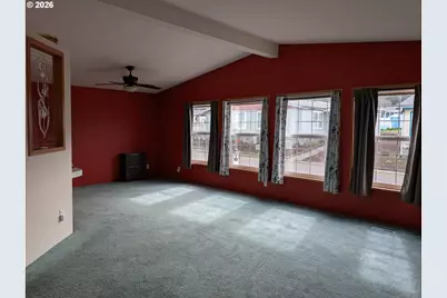 205 W River Ridge Ave, Roseburg, OR 97471 - Photo 8