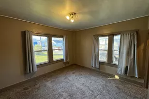 506 W Clark St, Medford, OR 97501 - Photo 16