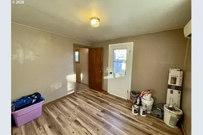 506 W Clark St, Medford, OR 97501 - Photo 28