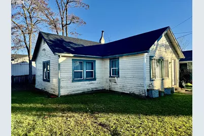 506 W Clark St, Medford, OR 97501 - Photo 32