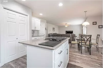 715 Shadowwood Loop, Keizer, OR 97303 - Photo 16