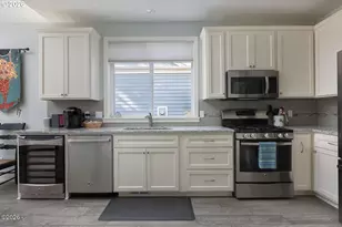 6315 SW Arbor Dr, South Beach, OR 97366 - Photo 10