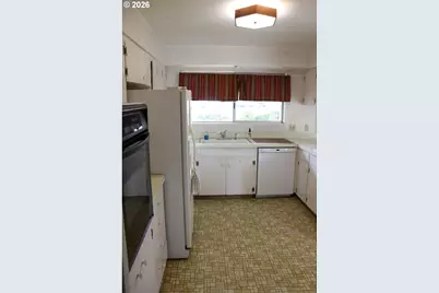 711 SW Rogue River Ave, Grants Pass, OR 97526 - Photo 20