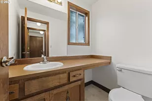 5920 NW 208th Ave, Portland, OR 97229 - Photo 18