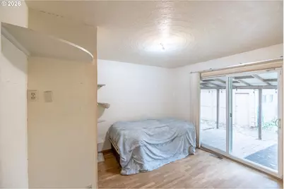 240 S 7th St, Lebanon, OR 97355 - Photo 10