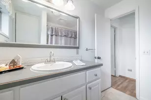 240 S 7th St, Lebanon, OR 97355 - Photo 6