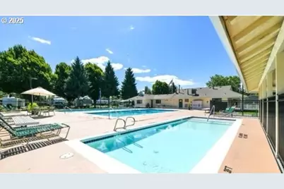 12430 N South Shore Ave, Portland, OR 97217 - Photo 20