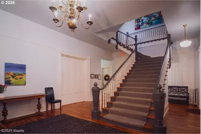 133 NW 18th Ave #1, Portland, OR 97209 - Photo 2