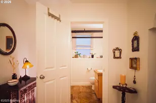 133 NW 18th Ave, Portland, OR 97209 - Photo 28