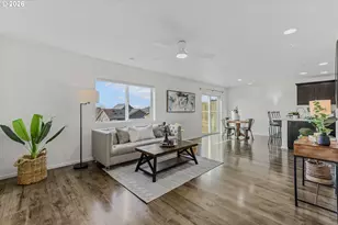 3631 NE Laurel St, Camas, WA 98607 - Photo 8