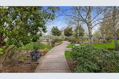 10521 NE Park Ridge Way, Hillsboro, OR 97006 - Photo 38