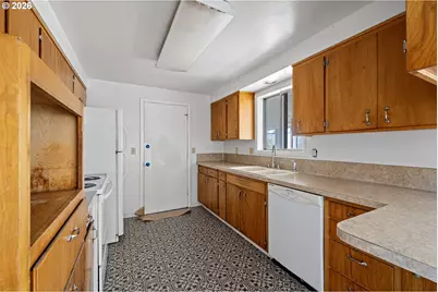 2777 Marcola Rd, Springfield, OR 97477 - Photo 10