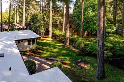 3316 NW Firwood Dr, Corvallis, OR 97330 - Photo 2
