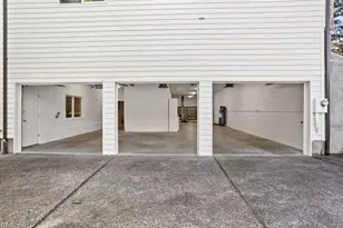 8226 SW Liz Pl, Beaverton, OR 97007 - Photo 38
