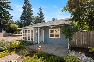 404 Eastfield Dr, Oregon City, OR 97045 - Photo 2