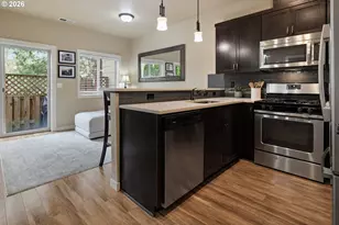 11302 SW Hallmark Terrace, Tigard, OR 97223 - Photo 2