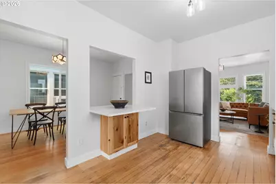 546 NE Stanton St, Portland, OR 97212 - Photo 16