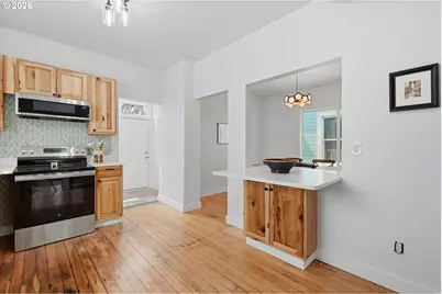 546 NE Stanton St, Portland, OR 97212 - Photo 18