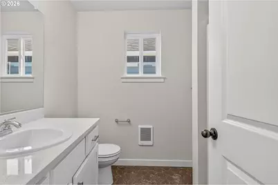 9267 E Burnside St, Portland, OR 97216 - Photo 14