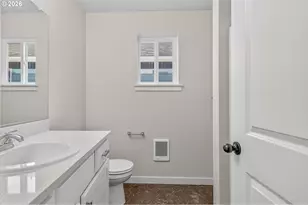 9267 E Burnside St, Portland, OR 97216 - Photo 14