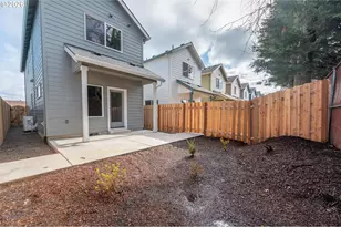 9267 E Burnside St, Portland, OR 97216 - Photo 24