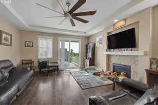 787 SW Alder St, Dundee, OR 97115 - Photo 14
