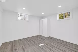 5818 NE 35th Pl, Portland, OR 97211 - Photo 18