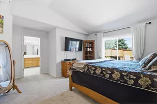 17845 SW Zenith Pl, Beaverton, OR 97007 - Photo 18