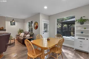 1155 Little John Loop, Salem, OR 97304 - Photo 10