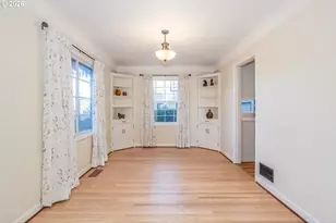 9436 NE Prescott St, Portland, OR 97220 - Photo 8