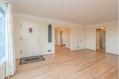 9436 NE Prescott St, Portland, OR 97220 - Photo 4