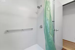 15037 NE Siskiyou Ct, Portland, OR 97230 - Photo 24