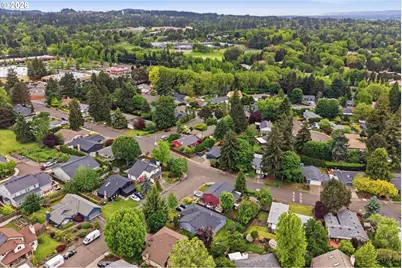 11765 SW Springwood Dr, Portland, OR 97223 - Photo 44