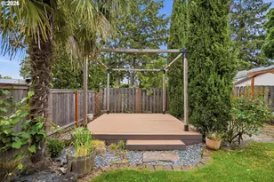 11765 SW Springwood Dr, Portland, OR 97223 - Photo 40