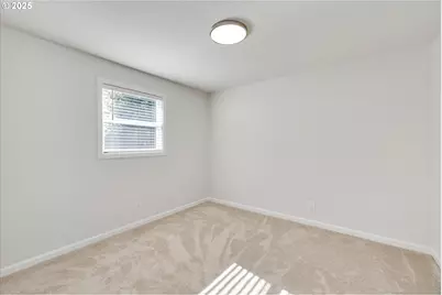 18149 SE Pine St, Portland, OR 97233 - Photo 18