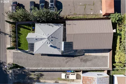 18149 SE Pine St, Portland, OR 97233 - Photo 6