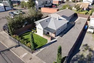 18149 SE Pine St, Portland, OR 97233 - Photo 4