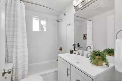 18149 SE Pine St, Portland, OR 97233 - Photo 20