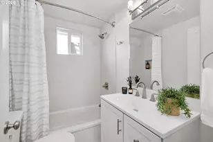 18149 SE Pine St, Portland, OR 97233 - Photo 20