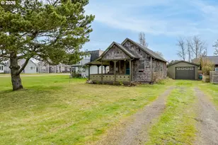 209 5th St NE, Long Beach, WA 98631 - Photo 2