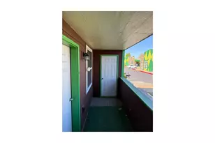 9230 SE Division St, Portland, OR 97266 - Photo 12