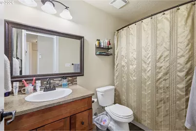 1798 Allea Dr, Eugene, OR 97404 - Photo 20