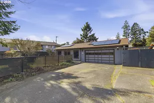4015 SE 171st Ave, Portland, OR 97236 - Photo 2