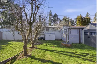 4015 SE 171st Ave, Portland, OR 97236 - Photo 32