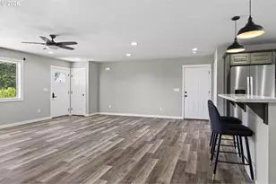 281 Clark St, Myrtle Creek, OR 97457 - Photo 6