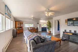 160 N 8th St, Lakeside, OR 97449 - Photo 10